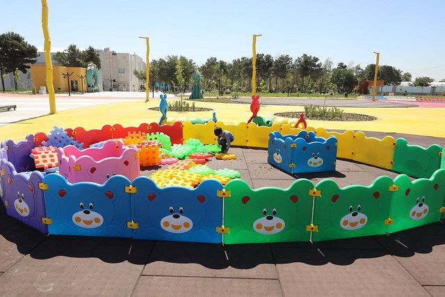 فضای بازی کودکان در پارک مادر کودک مشهد